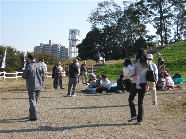 �������w��